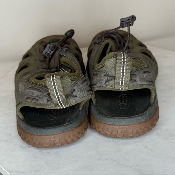 ?KEEN Men\'s Green and Brown Outdoor Sandals Sz9?